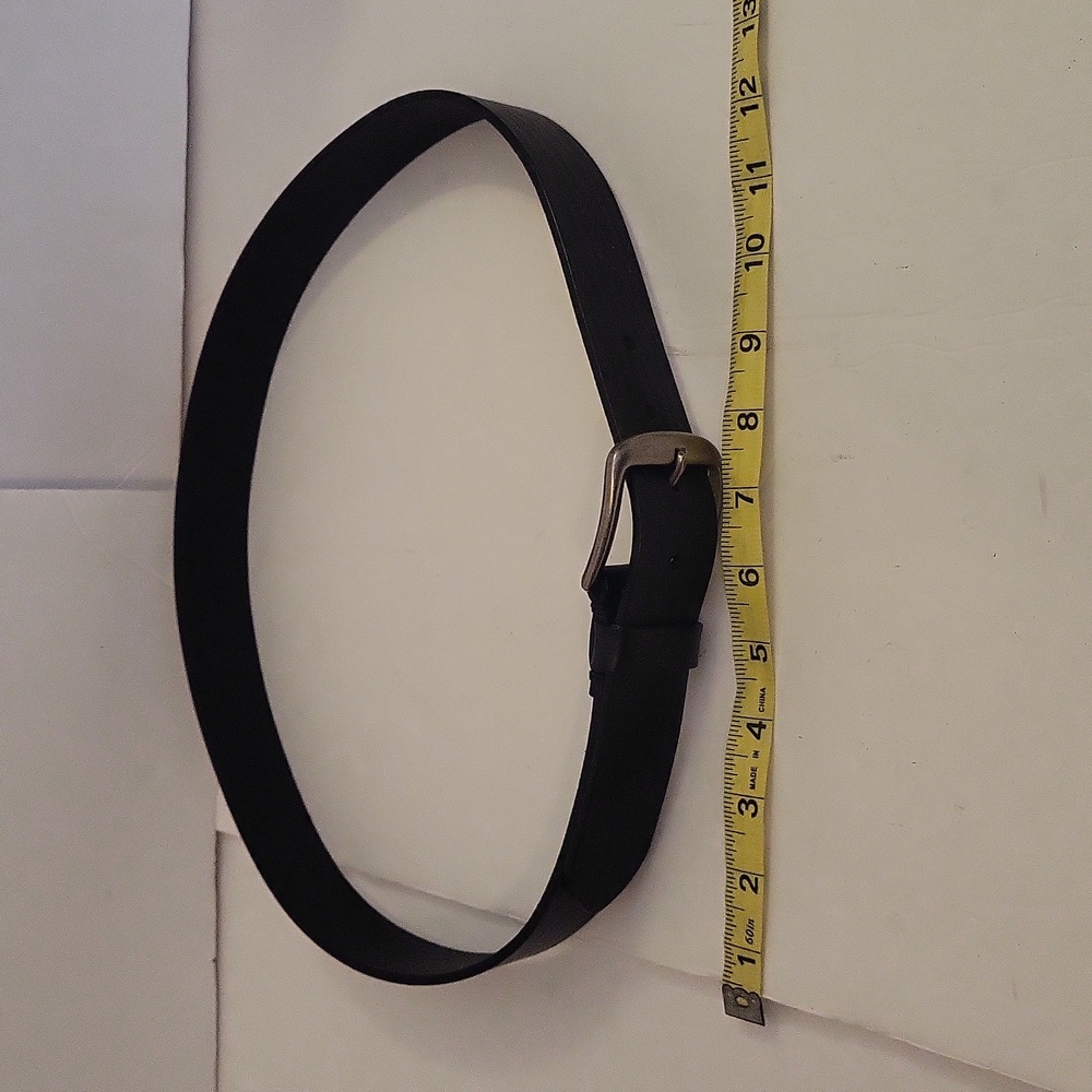 Like New Gap Dark Brown Leather Belt, Size M